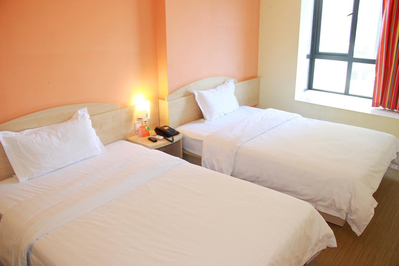 7Days Inn Guangzhou Southern Hospital Medical College Station Exterior foto