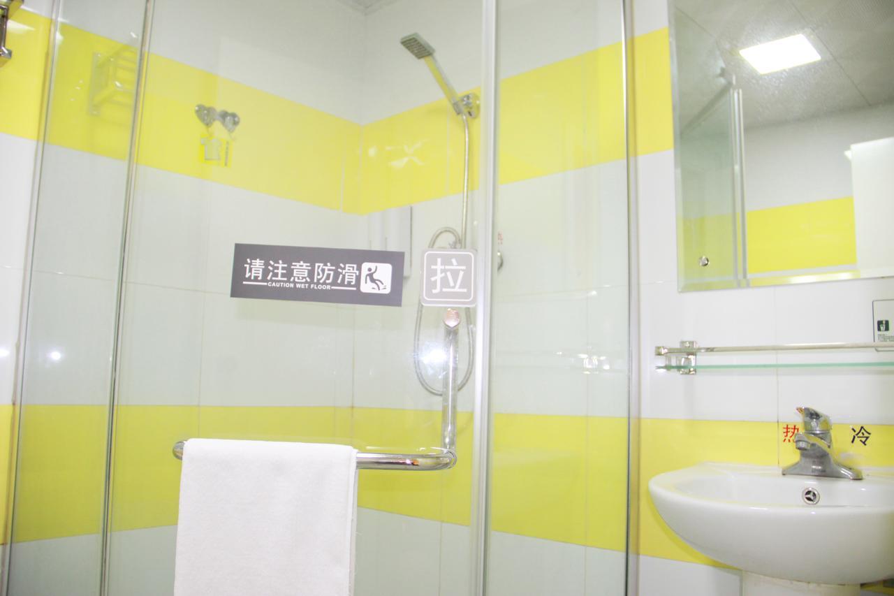 7Days Inn Guangzhou Southern Hospital Medical College Station Exterior foto