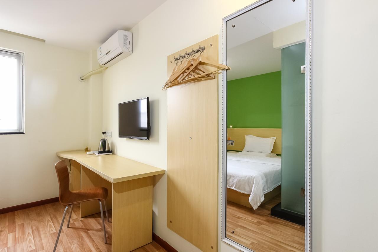 7Days Inn Guangzhou Southern Hospital Medical College Station Exterior foto