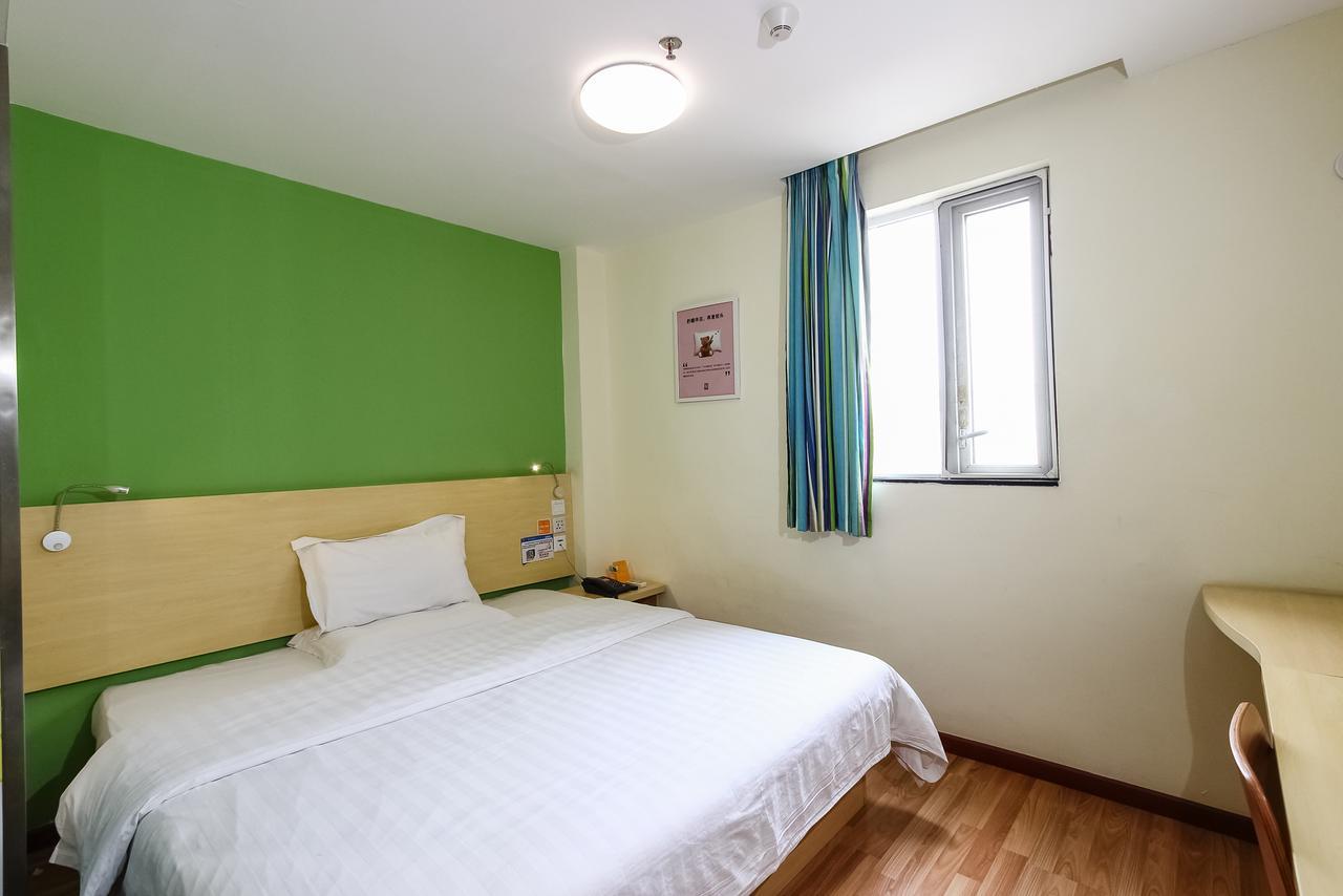 7Days Inn Guangzhou Southern Hospital Medical College Station Exterior foto